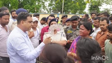 फारबिसगंज: काली मेला परिसर में सरकारी भूमि से अतिक्रमण हटाने के लिए एसडीओ ने दी चेतावनी, कहा- आवंटित भूमि पर जाएं