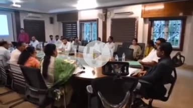 लोहरदगा: समाहरणालय में जल योजनाओं की समीक्षा की गई, उपायुक्त ने कार्य शीघ्र पूरा करने के निर्देश दिए