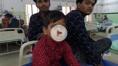 बरेली: बिशारतगंज थाना क्षेत्र के ग्राम मझगवां में बालक पर बंदरों के झुंड ने किया हमला, जिला अस्पताल में कराया भर्ती