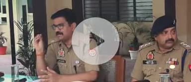 बहेड़ी: कोतवाली परिसर में आगामी बकरीद को लेकर पीस कमेटी की मीटिंग का आयोजन हुआ