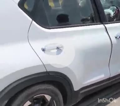 गोपालगंज: बंजारी बाईपास पर स्कॉर्पियो और कार में हुई टक्कर, जांच में जुटी पुलिस