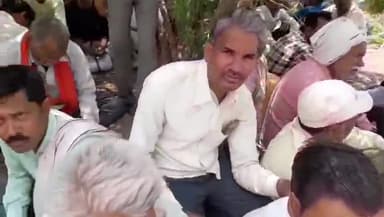 रीठी: #जन समस्या#रैपुरा के शासकीय मार्यादिक बैक में खाद के लिए किसान परेशान किसानो ने कहा समय पर नहीं आते कर्मचारी