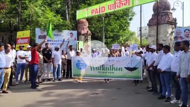 इंदौर: विश्व पर्यावरण दिवस पर इंदौर में गांधी प्रतिमा से निकाली गई जागरूकता रैली, बड़ी संख्या में युवा और समाजसेवी हुए शामिल