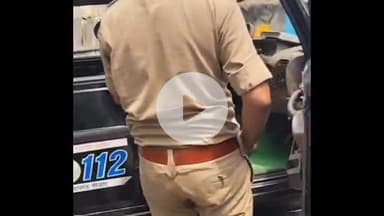 कसिया: विशुनपुरा थाना क्षेत्र में मनबढ़ युवकों का तलवार भांजते वीडियो सोशल मीडिया पर वायरल, क्षेत्र के लोगों में दहशत