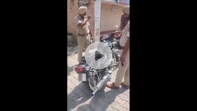 ਨਵਾਂਸ਼ਹਿਰ: ਟਰੈਫਿਕ ਨਿਯਮਾਂ ਦੇ ਉਲੰਘਣਾ ਕਰਨ ਵਾਲਿਆਂ ਦੇ ਨਵਾਂ ਸ਼ਹਿਰ ਪੁਲਿਸ ਨੇ ਚਲਾਨ ਕੱਟੇ ਅਤੇ ਮੋਟਰਸਾਈਕਲ ਬੋਂਡ ਵੀ ਕੀਤੇ