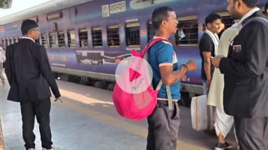 सासाराम: सासाराम स्टेशन पर मेगा टिकट जांच अभियान में 83 बिना टिकट यात्री पकड़े गए