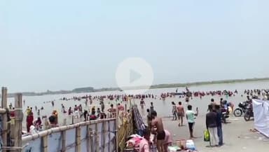 धनौरा: दशहरा के अवसर पर तिगरी गंगा धाम में स्नान के लिए उमड़ी श्रद्धालुओं की भीड़, बच्चों के हुए मुंडन संस्कार