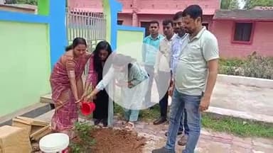 धोरैया: विश्व पर्यावरण दिवस पर प्रखंड मुख्यालय धोरैया में हुआ पौधरोपण, प्रमुख, बीडीओ व प्रभारी सीओ रहे उपस्थित