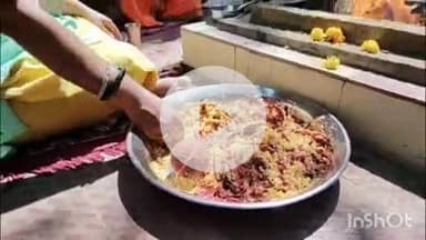 वाराणसी में मुख्यमंत्री योगी आदित्यनाथ के जन्मदिन पर हुआ लाल मिर्च का हवन