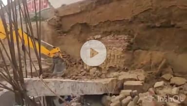 ग्रेटर नोएडा:-कंपनी के बेसमेंट में निर्माण कार्य के दौरान हादसा,बेसमेंट की दीवार गिरने से पांच मजदूर दबे।
#noida