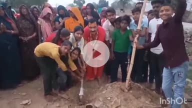 बटियागढ़: बटियागढ़ के कबीरपुर में श्री हनुमान जी मंदिर निर्माण कार्य का शुभारंभ, भूमिपूजन कर ध्वज लगाया गया