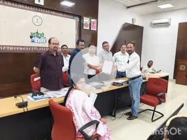 जगदलपुर: जिला कार्यालय में बस्तर जिले के अतिशेष शिक्षकों की दो दिन चली काउंसलिंग, जिले का कोई भी विद्यालय नहीं रहेगा शिक्षक विहीन