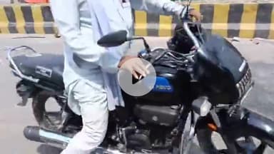 बरेली: थाना सुभाष नगर क्षेत्र के करगैना चौकी के पास डिप्टी सीएम के काफिले में मौजूद एक गाड़ी से टकराकर बाइक सवार घायल हुआ