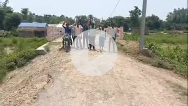 भरगामा: सड़क जर्जर, ग्रामीणों का फूटा गुस्सा, किया जोरदार प्रदर्शन