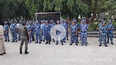 सासाराम: रोहतास जिला में पुलिस अधीक्षक की अध्यक्षता में किया गया फ्लैग मार्च