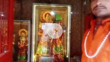 गजरौला स्थित प्राचीन हनुमान मंदिर पर पांच मंगलवार प्रसाद चढ़ाने से होती है मनोकामना पूरी,हर रोज होता भजन कीर्तन