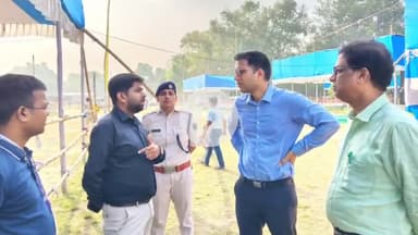मोतिहारी: पुलिस लाइन के मैदान में होमगार्ड की बहाली से संबंधित परीक्षण का डीएम सौरभ जोरवाल ने किया निरीक्षण