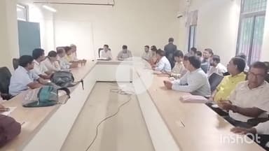 नगर नौसा: बकरीद पर्व को लेकर हिलसा अनुमंडल कल्याण पादकारी बृजेश कुमार मौर्य ने अधिकारियों के साथ की बैठक