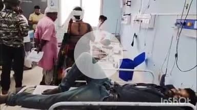 आरा: आरा-अरवल मार्ग पर पवना थाना क्षेत्र के अगिआंव बाजार के समीप शुक्रवार की सुबह दो बाइक की सीधी भिड़ंत हुई