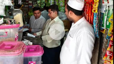 रामपुर: DM के निर्देश पर ईद-उल-अजहा के दृष्टिगत खाद्य सुरक्षा विभाग ने विशेष छापामार अभियान चलाकर सेवइयों के नमूने लिए