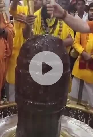 टीकमगढ़: धजरई हनुमान मंदिर में साकेत महोत्सव शुरू, कुंडेश्वर में भोलेनाथ का अभिषेक व पूजन