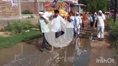 पोरसा: श्मशान घाट तक का रास्ता बना परेशानी, नगर में स्वच्छता की खुली पोल