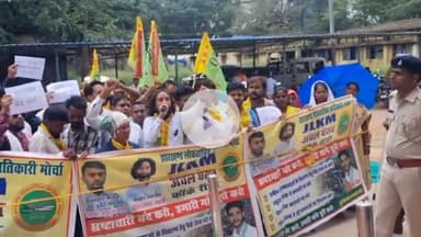 कांके: झारखंड लोकतांत्रिक क्रांतिकारी मोर्चा ने कांके प्रखंड सह अंचल कार्यालय का किया घेराव