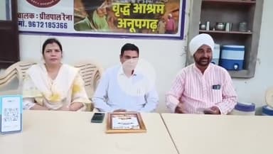 सरवन राम बिश्नोई जी द्वारा आज वृद्धआश्रम अनूपगढ़ में भोजन सेवा करवाई गई अपनी स्व माता जी की चौथी पुन्यतिथि पर।