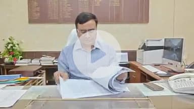 झांसी: झाँसी मंडल के ग्वालियर-भिंड रेलखंड पर चलाया गया टिकट जांच अभियान, 6 यात्रियों से ₹17155 राजस्व वसूल किया गया