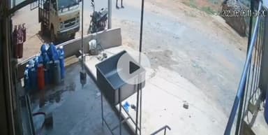 కనిగిరి: చంద్రశేఖరపురంలో పట్టపగలే మోటార్ బైక్ చోరి, సీసీ కెమెరాల్లో రికార్డ్ అయిన ఘటన, పోలీసులకు ఫిర్యాదు చేసిన బాధితులు