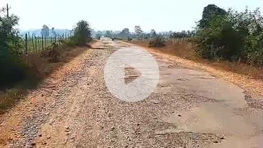 लांजी: ग्राम सर्रा में बदहाल सड़क से आवागमन हो रहा प्रभावित : जल्द सड़क निर्माण की ग्रामीण कर रहे मांग #jansamsya