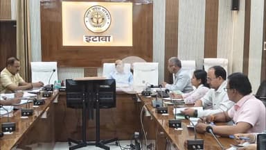 इटावा: कलेक्ट्रेट सभागार में डीएम की अध्यक्षता में रानी लक्ष्मीबाई बालिका आत्मरक्षा प्रशिक्षण की समीक्षा बैठक आयोजित की गई