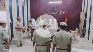 सुल्तानपुर: एसपी सुलतानपुर ने पुलिस लाइन परेड ग्राउंड पर परेड की सलामी ली, शस्त्रागार और क्वार्टर गॉर्ड का किया मुआयना