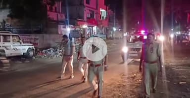 स्लीमनाबाद: कानून व्यवस्था बनाए रखने के लिए सड़कों पर उतरी स्लीमनाबाद पुलिस, पैदल गश्त कर सुरक्षा व्यवस्था का लिया जायज़ा