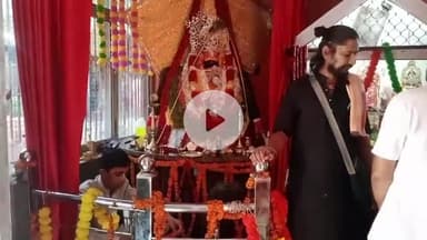 गजरौला के बुध बाजार स्थित शिव मंदिर पर श्री खाटू श्याम महाराज की प्राण प्रतिष्ठा के उपलक्ष में कराया गया भंडारे का आयोजन