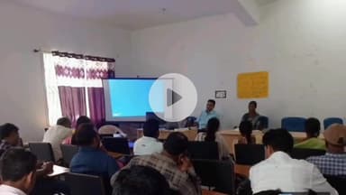 लोहरदगा: लोहरदगा में मादक पदार्थों की रोकथाम के लिए फील्ड कर्मियों को मास्टर ट्रेनर ने दिया विशेष प्रशिक्षण