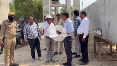 जिलाधिकारी ने प्रस्तावित यूनिटी मॉल और कज्जाकपुरा रेलवे ओवर ब्रिज का किया औचक निरीक्षण