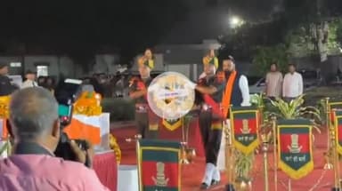 पटना ग्रामीण: ऑपरेशन सिंदूर में घायल जवान की इलाज के दौरान मौत, पटना एयरपोर्ट पर पार्थिव शरीर को दी गई श्रद्धांजलि