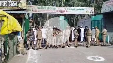 बहेड़ी: बहेड़ी में जोशो-खरोश के साथ मनाई गई ईद, नमाज के बाद अमन-शांति के लिए की गई दुआएं, सुरक्षा के कड़े इंतज़ाम