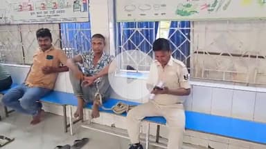 बेगूसराय: लाखों थाने की पुलिस ने शराब के साथ एक युवक को किया गिरफ्तार, मेडिकल टेस्ट के लिए सदर अस्पताल लाई