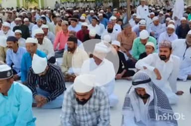 देसूरी: घाणेराव में ईदगाह मैदान में ईद-उल-अजहा पर अदा की गई नमाज, ढोल के साथ नमाजियों का जुलूस निकला और एक-दूसरे को दी मुबारकबाद