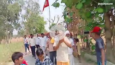 बीसलपुर।सात दिवसीय विष्णु महायज्ञ से पहले निकाली गई भव्य कलश यात्रा बसई पुरैना भीटा बाबा पर हो रहा आयोजन।