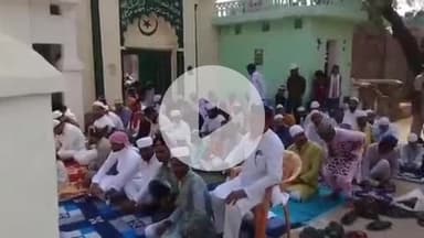 सुल्तानपुर: सुल्तानपुर में धूमधाम से मनाई गई बकरीद, ईदगाह में अदा की गई नमाज़