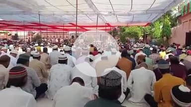 टीकमगढ़: टीकमगढ़ ईदगाह में बकरीद की नमाज: हजारों लोगों ने एक साथ नमाज अदा कर अमन-चैन की दुआ मांगी, पुलिस रही सक्रिय