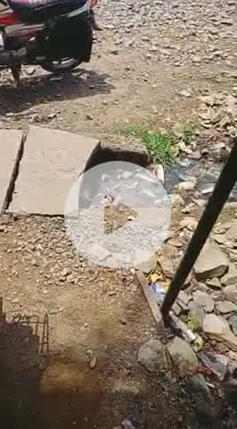 कुम्भराज नगर परिषद् के अन्तर्गत वार्ड क्रमांक 3 मे लगा गंदगी का अंबार