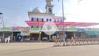 पुलिस की कड़ी सुरक्षा व्यवस्था के वीच ईदुल अजहा पर नमाज अदा कर नमाजी एक दूसरे से गले मिले सिंगरौली !