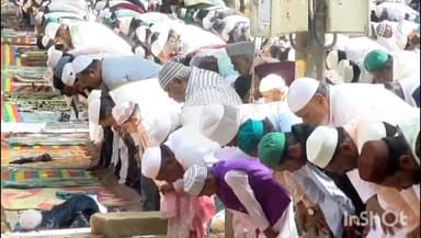 ಶಿವಮೊಗ್ಗ: ಬಕ್ರೀದ್ ಸಂಭ್ರಮ, ನಗರದಲ್ಲಿ ಮುಸ್ಲಿಂ ಬಾಂಧವರಿಂದ ಸಾಮೂಹಿಕ ಪ್ರಾರ್ಥನೆ
