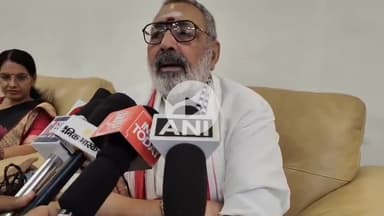 बेगूसराय: बेगूसराय में गिरिराज सिंह ने राहुल गांधी और तेजस्वी पर बोला जमकर हमला