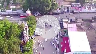 कोल: त्योहार ईद उल अज़हा को मद्देनज़र रखते हुए अलीगढ़ पुलिस ने सुरक्षा व्यवस्था का लिया जायज़ा, ड्रोन कैमरों से की गई निगरानी