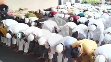 भभुआ: भभुआ शहर के ईदगाह मस्जिद में हजारों मुस्लिम समुदाय के लोगों ने अदा की नमाज